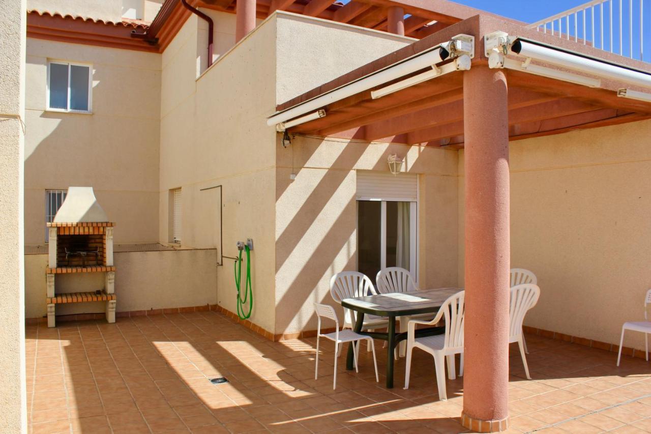 サロブレーニャEspectacular Atico Con Parking Y Terraza Con Bbqアパートメント エクステリア 写真
